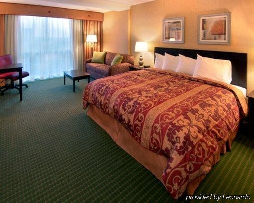 University Plaza Hotel Springfield Room photo